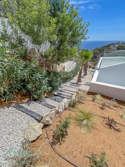 Image No.12-4 Bed Villa for sale