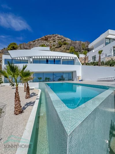 Image No.20-4 Bed Villa for sale