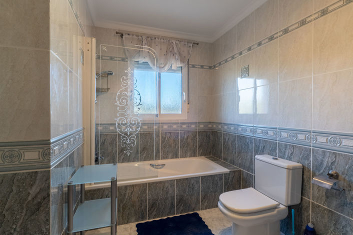 Image No.14-3 Bed Villa for sale