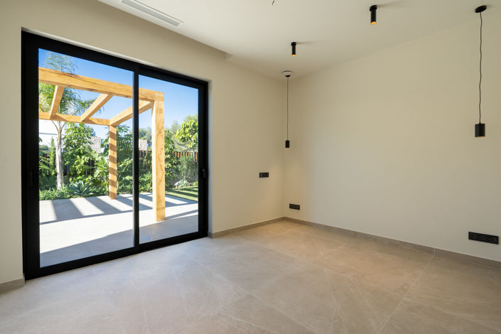 Image No.11-3 Bed Villa for sale