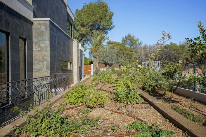 Image No.37-3 Bed Villa for sale