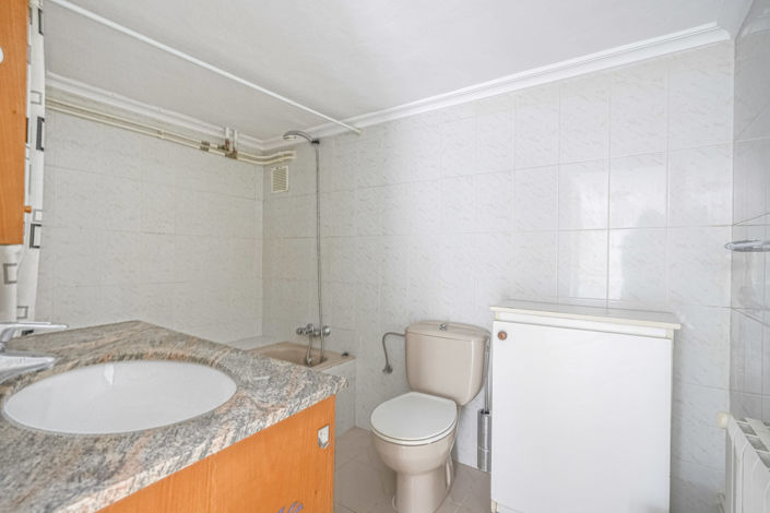 Image No.39-5 Bed Villa for sale