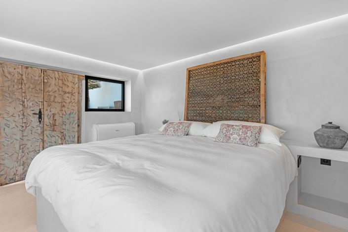 Image No.15-5 Bed Villa for sale