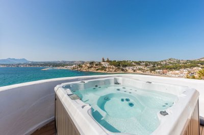 firstlineluxuryvillaforsaleinmoraira