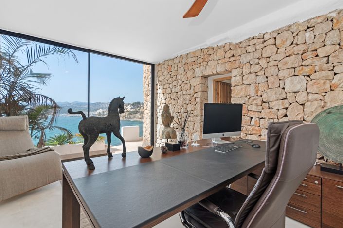 Image No.29-5 Bed Villa for sale