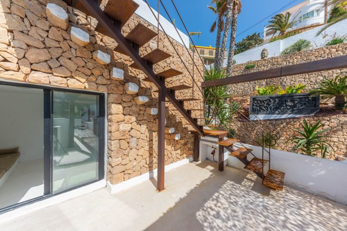 Image No.36-5 Bed Villa for sale