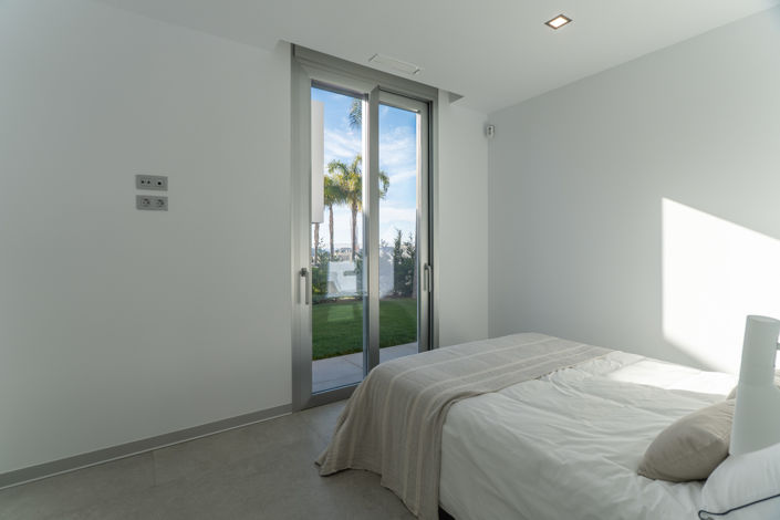 Image No.10-3 Bed Villa for sale