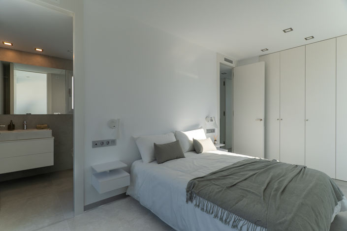 Image No.14-3 Bed Villa for sale