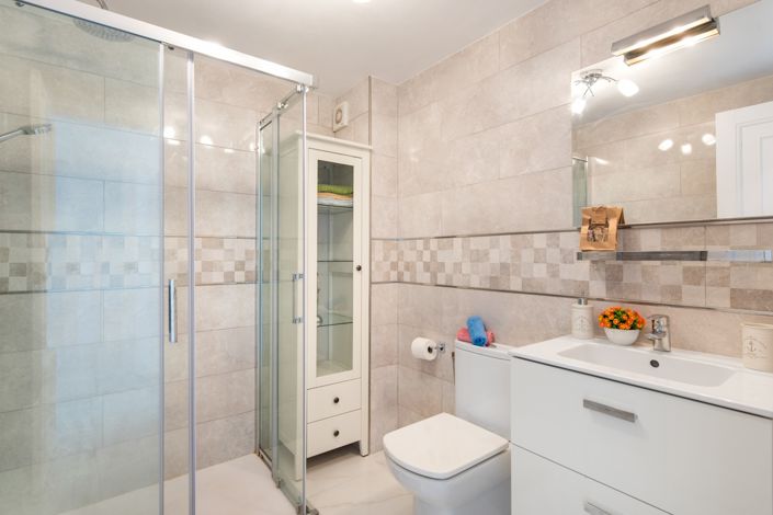 Image No.12-2 Bed Apartment for sale