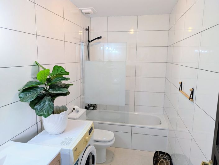 Image No.28-3 Bed Townhouse for sale