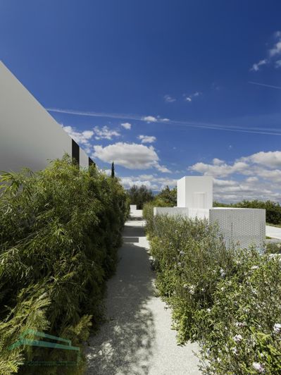 Image No.16-2 Bed Villa for sale