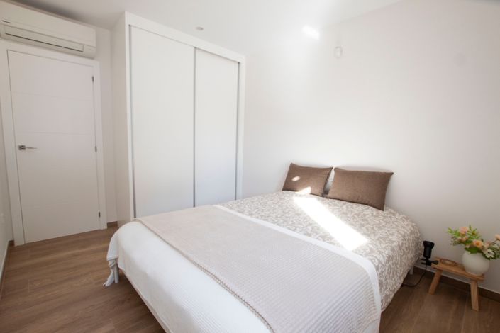 Image No.18-3 Bed Villa for sale