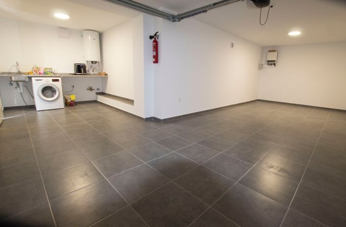 Image No.39-3 Bed Villa for sale