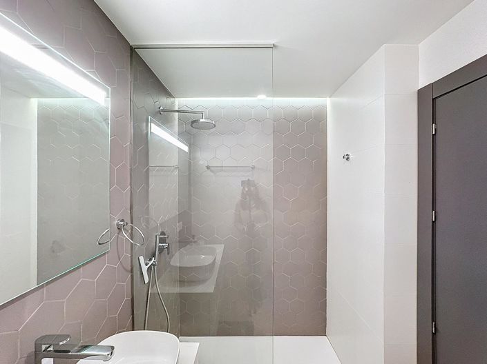 Image No.24-2 Bed Apartment for sale