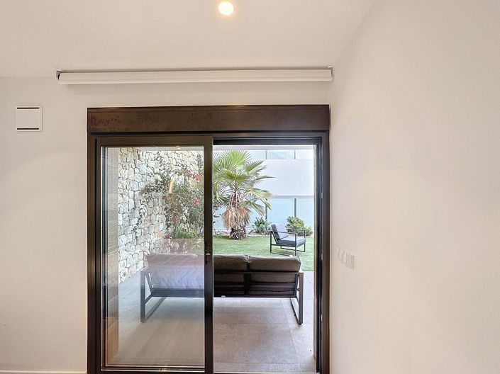 Image No.33-2 Bed Apartment for sale