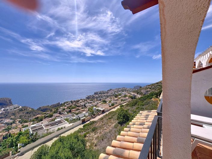 Image No.21-3 Bed Apartment for sale