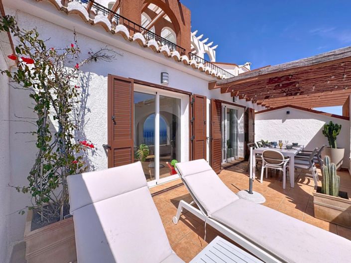 Image No.24-3 Bed Apartment for sale