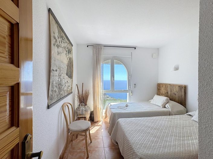 Image No.26-3 Bed Apartment for sale