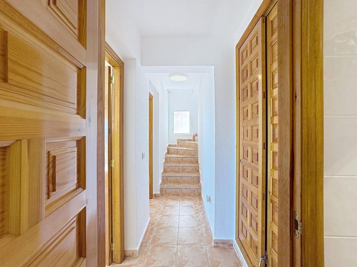 Image No.37-3 Bed Apartment for sale