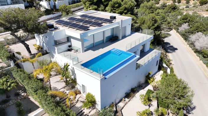 Image No.3-4 Bed Villa for sale
