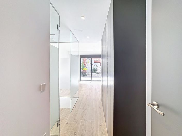 Image No.21-2 Bed Apartment for sale