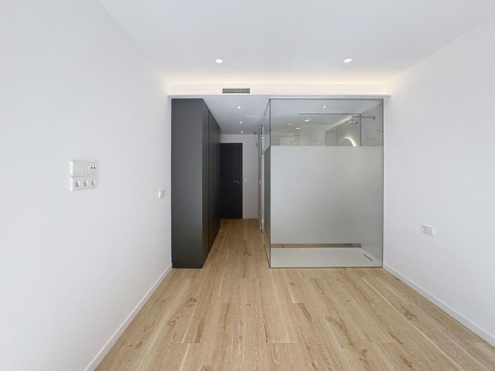 Image No.28-2 Bed Apartment for sale