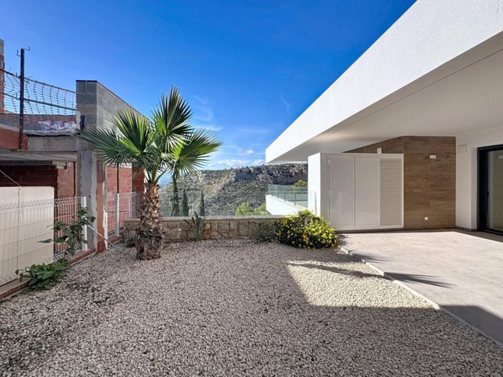 Image No.31-2 Bed Apartment for sale