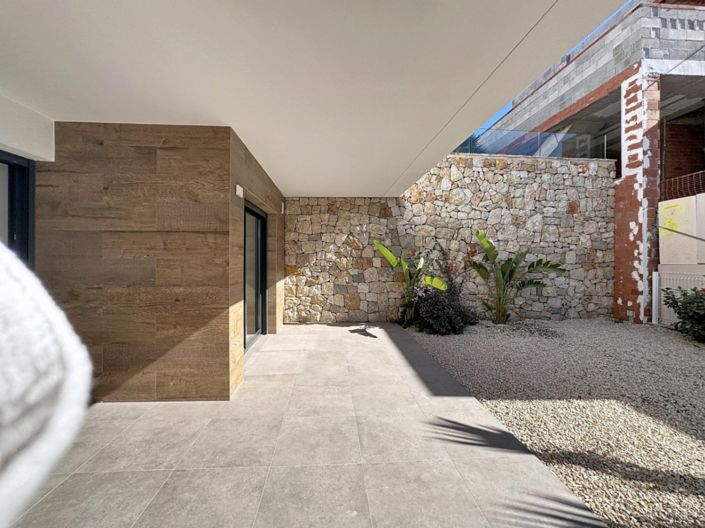 Image No.32-2 Bed Apartment for sale