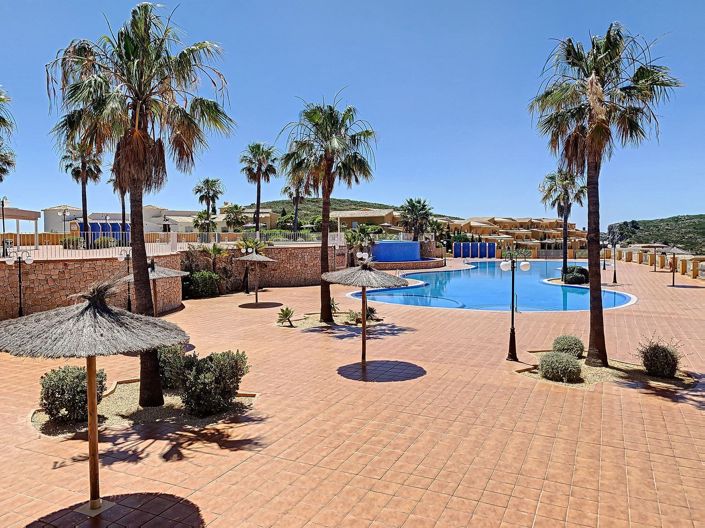 Image No.37-2 Bed Apartment for sale