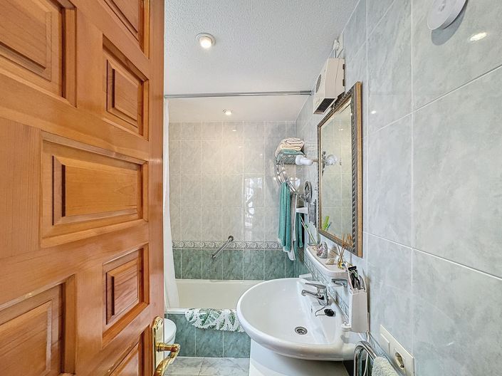 Image No.17-2 Bed Apartment for sale