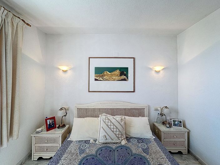 Image No.23-2 Bed Apartment for sale