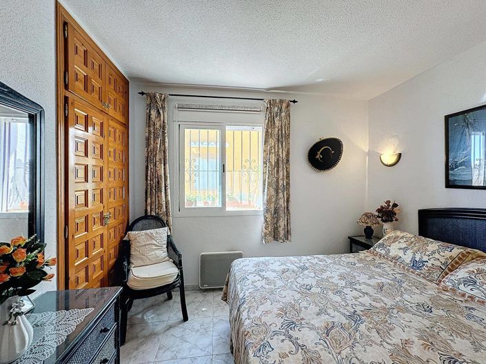 Image No.28-2 Bed Apartment for sale