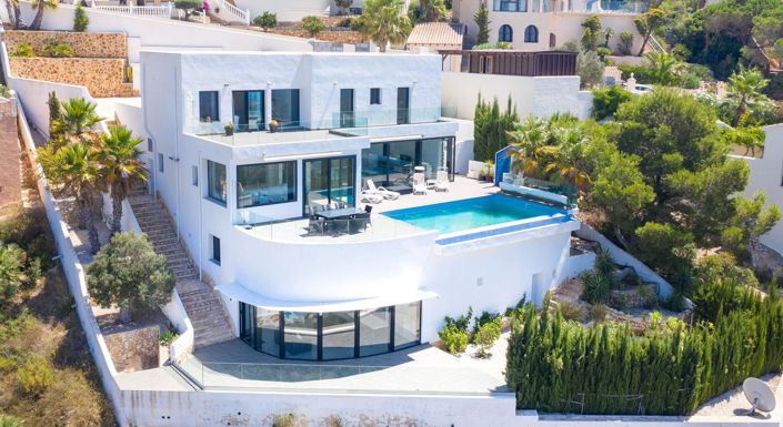 Image No.2-5 Bed Villa for sale