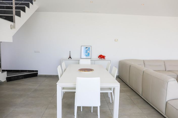 Image No.32-5 Bed Villa for sale