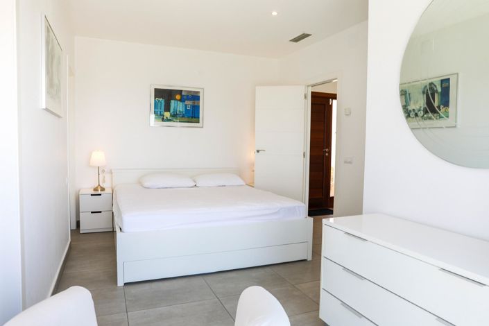 Image No.8-5 Bed Villa for sale