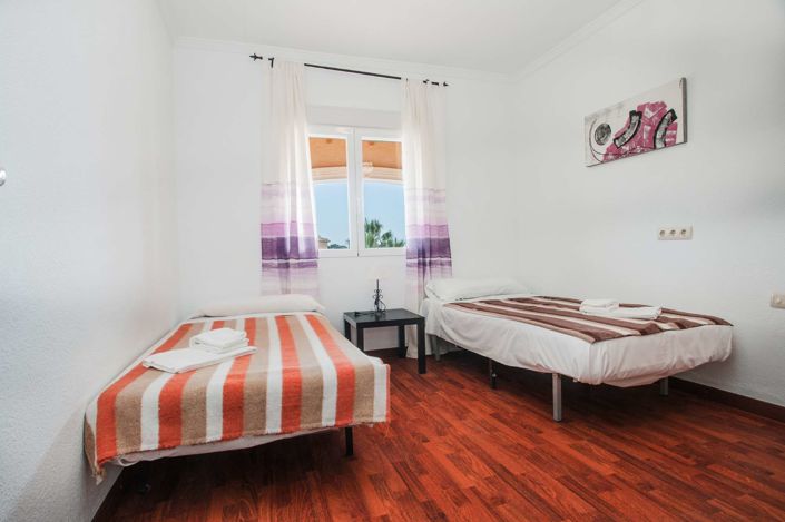 Image No.17-12 Bed Villa for sale