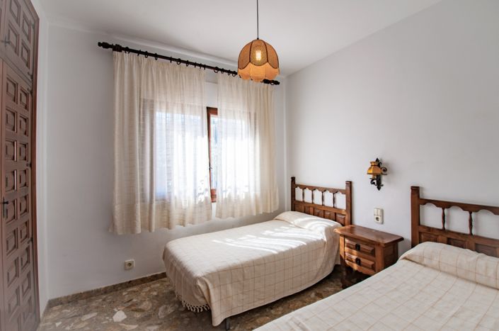 Image No.41-6 Bed Villa for sale