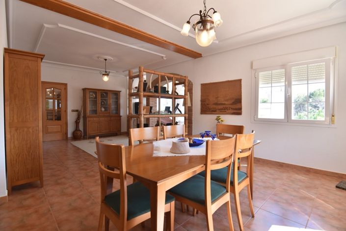 Image No.29-5 Bed Villa for sale