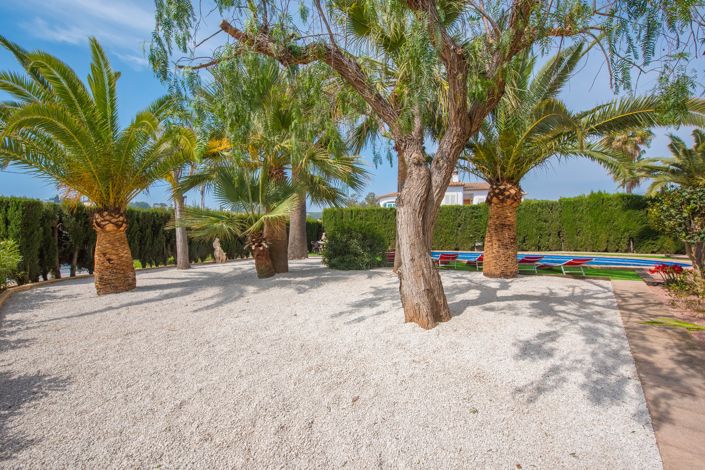 Image No.10-4 Bed Villa for sale