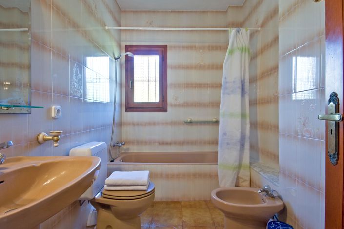 Image No.23-4 Bed Villa for sale