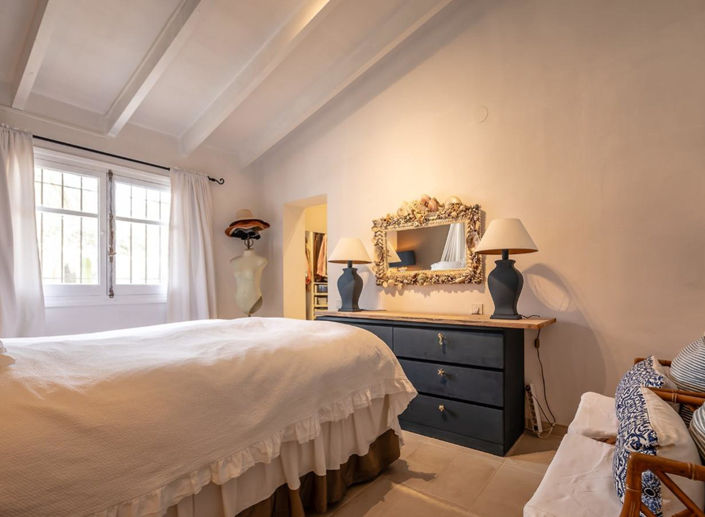 Image No.16-2 Bed Villa for sale