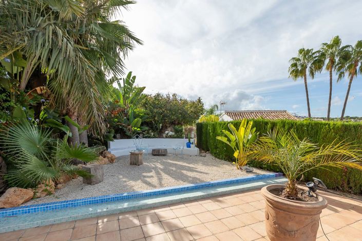 Image No.2-2 Bed Villa for sale