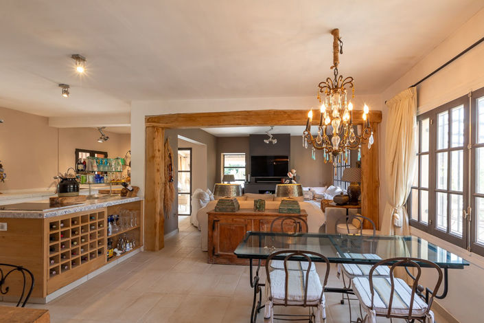 Image No.9-2 Bed Villa for sale