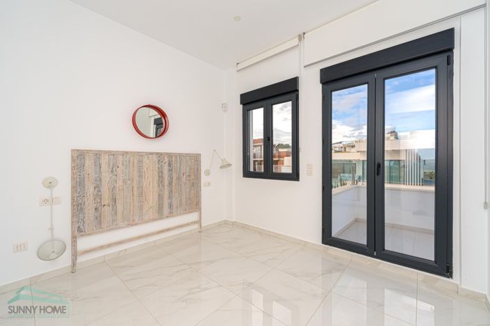 Image No.10-2 Bed Villa for sale