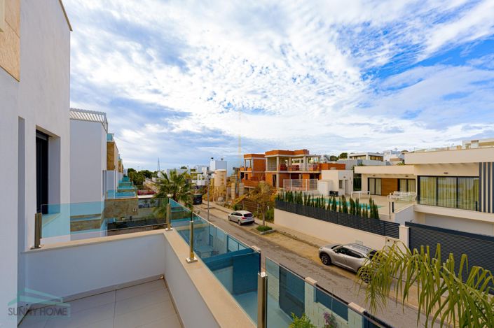 Image No.17-2 Bed Villa for sale