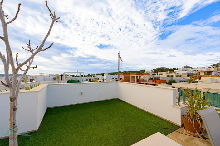 Image No.18-2 Bed Villa for sale