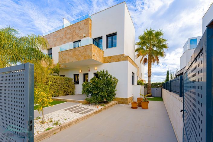 Image No.32-2 Bed Villa for sale