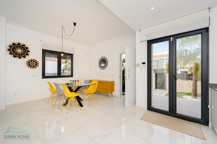 Image No.8-2 Bed Villa for sale