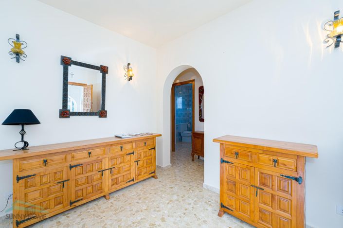 Image No.11-3 Bed Villa for sale