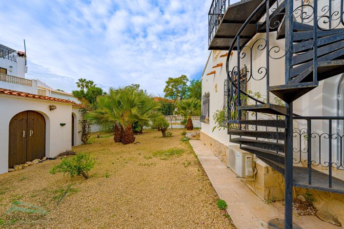 Image No.23-3 Bed Villa for sale